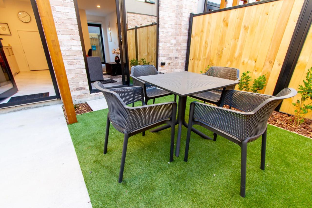 2 Bedroom Central Christchurch Hub エクステリア 写真